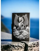 Porte cartes gravé avec un dragon
