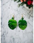 Boucles d'oreilles feuille monstera acrylique vertes pailletées