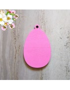 Œuf de pâques en bois et peint à la main