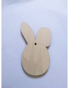 Lapin de pâques en bois, peint à la main avec initiale du prénom