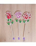 Rose pour la fête des mères en bois peinte à la main et découpée au la