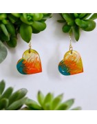 Boucles d'oreilles en bois peintes à la main